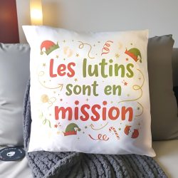 Coussin "Les lutins sont en mission" – 40x40 cm