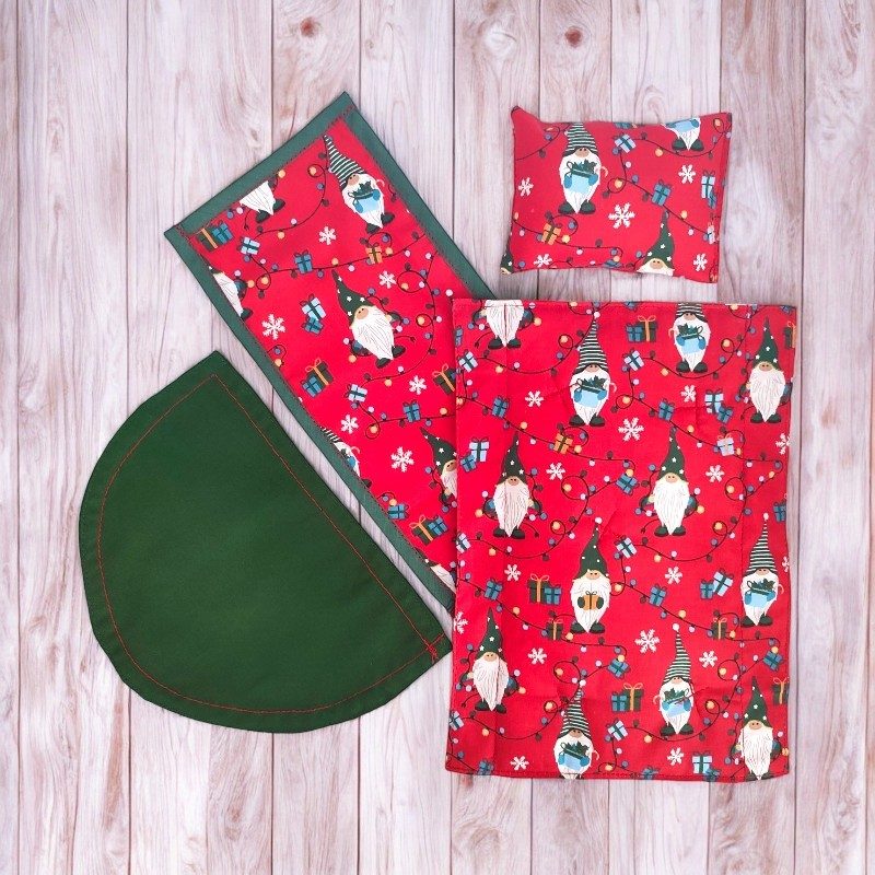 Ensemble de draps de lit faits main (4 pièces) – "Lutins fond rouge"